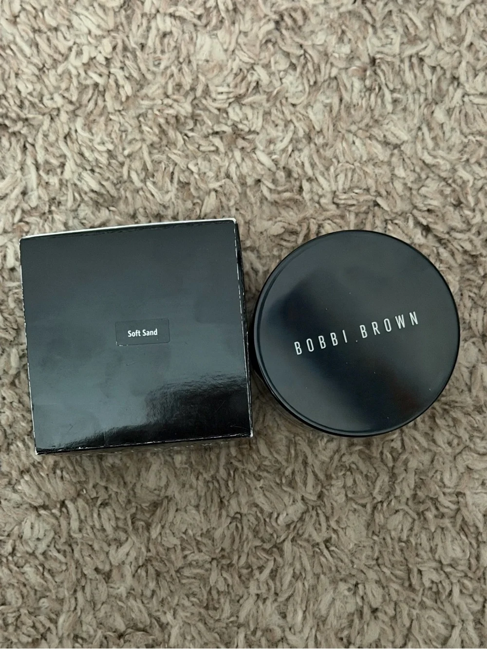 Bobbi Brown lightweight loose